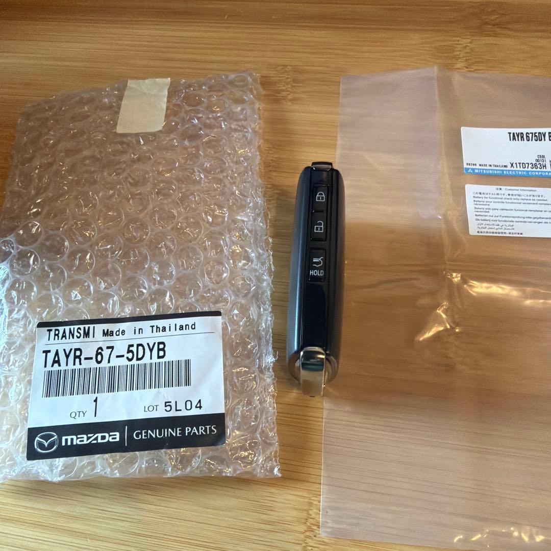 【純正•未登録】CX- 8 スマートキー　TAYR-67-5DYB キーシェル付