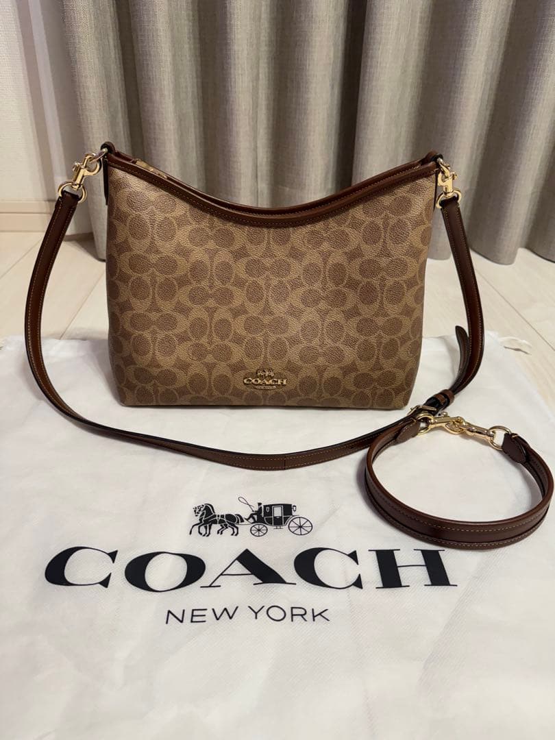COACH コーチ、ロゴプリント ショルダーバッグ、ハンドバッグ