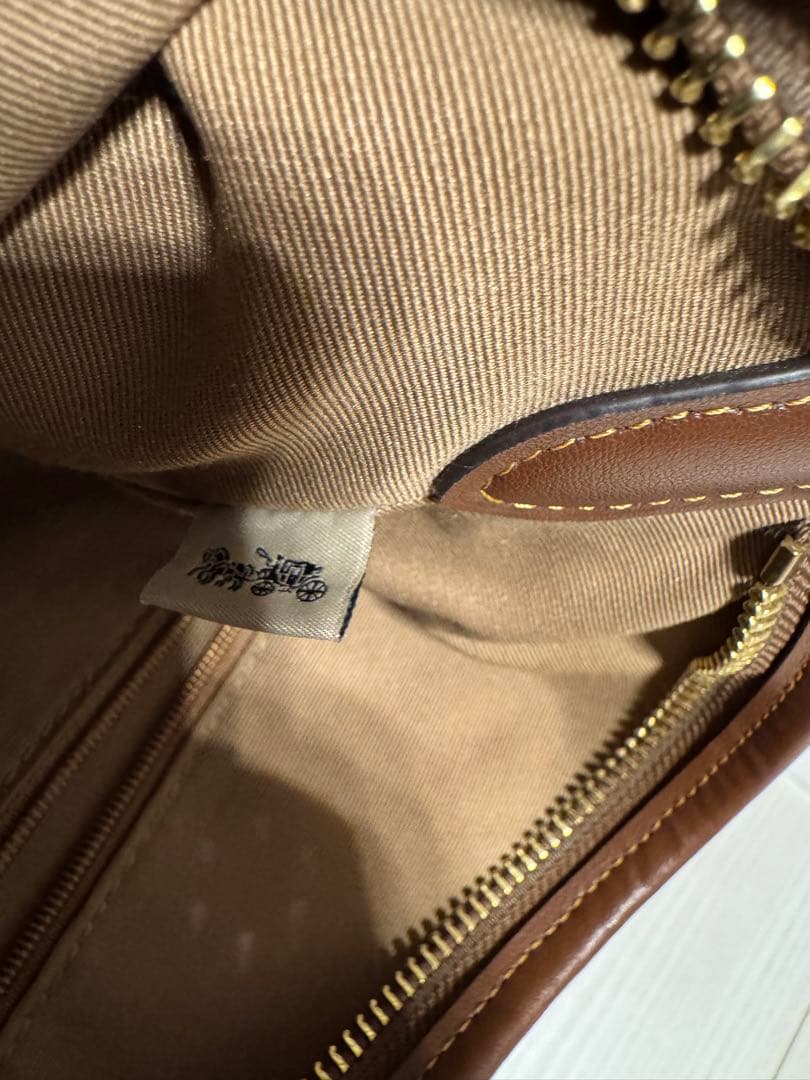 COACH コーチ、ロゴプリント ショルダーバッグ、ハンドバッグ