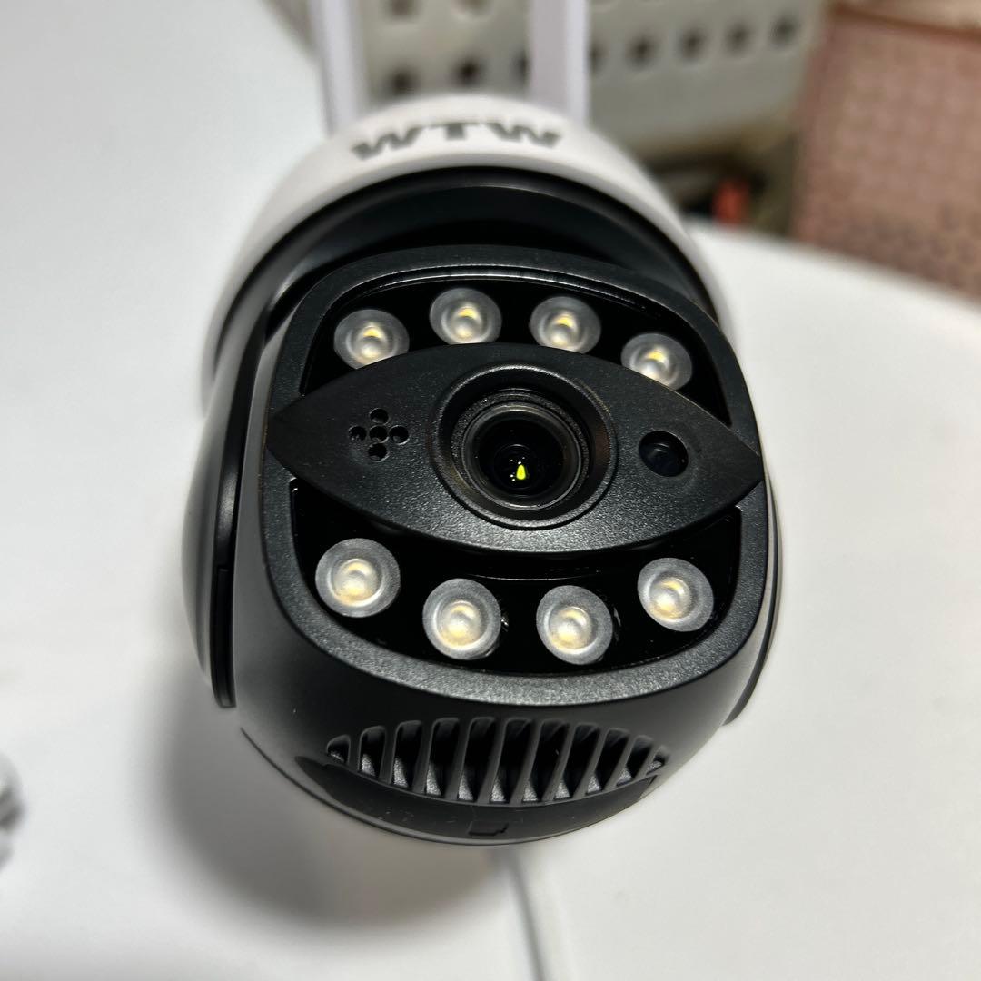 WTW 屋外防犯カメラ 8LED 壁掛け　自動追尾