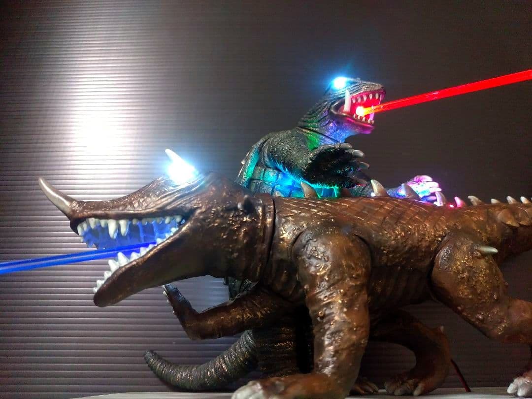 ガメラ対バルゴン