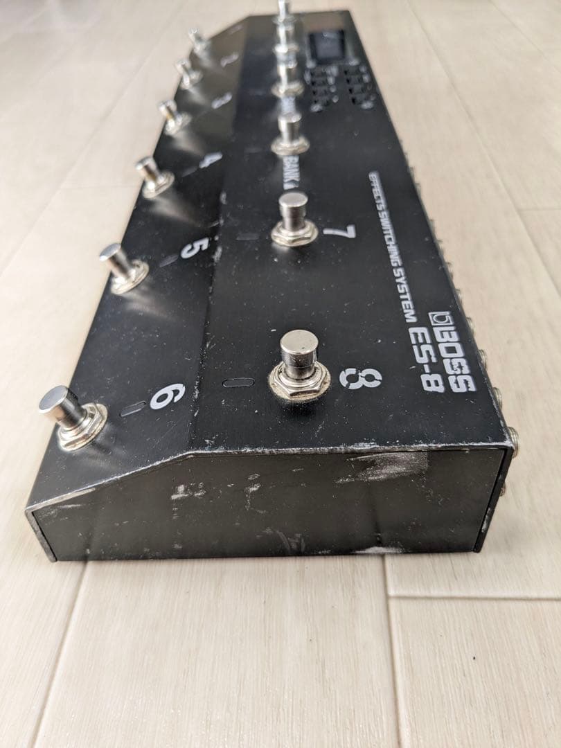 BOSS ES-8 スイッチャー
