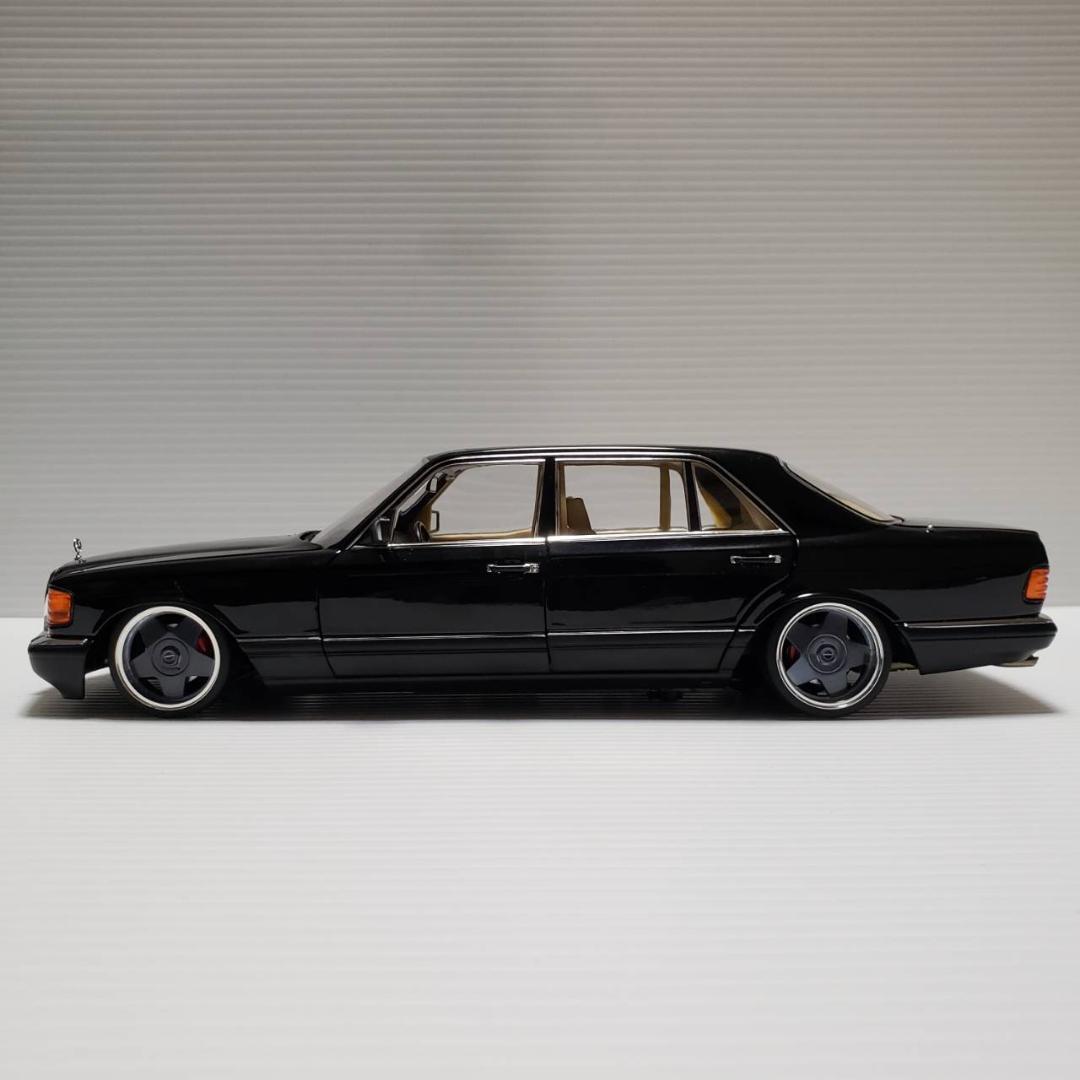 1/18　メルセデスベンツ　Sクラス560SEL W126 カスタム