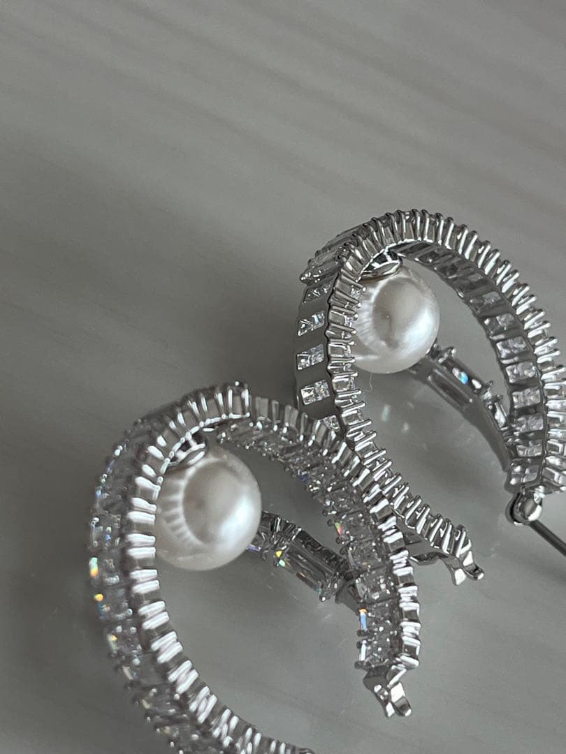 スワロフスキー Grande x Swarovski ピアス