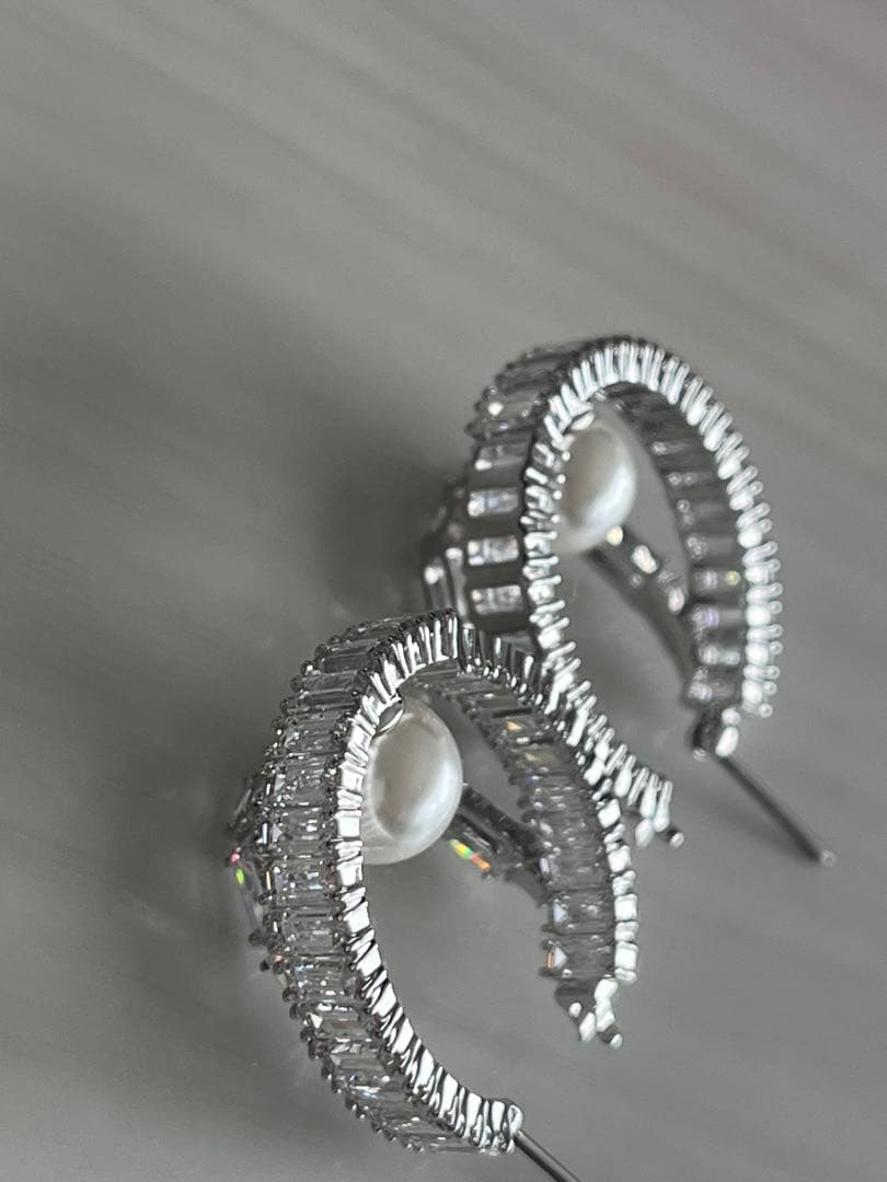 スワロフスキー Grande x Swarovski ピアス