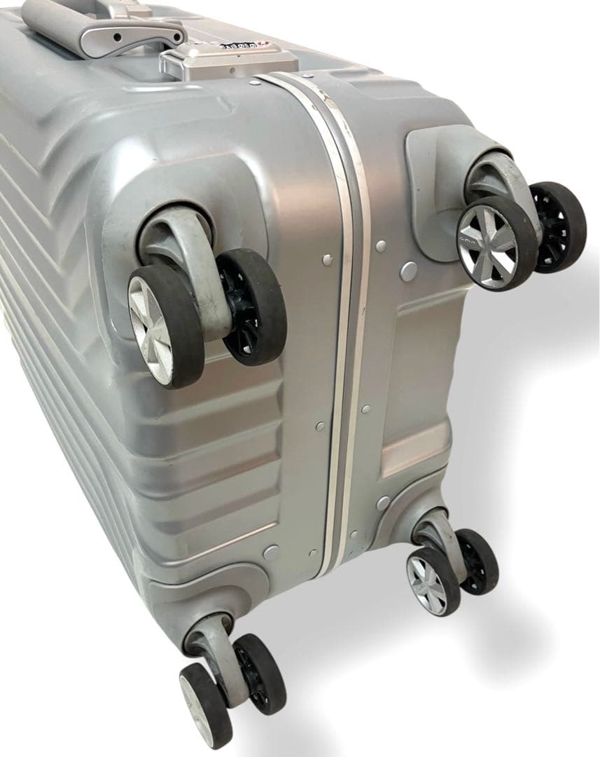 機内持込可能 サムソナイト ハードキャリー トゥルーフレーム 32L