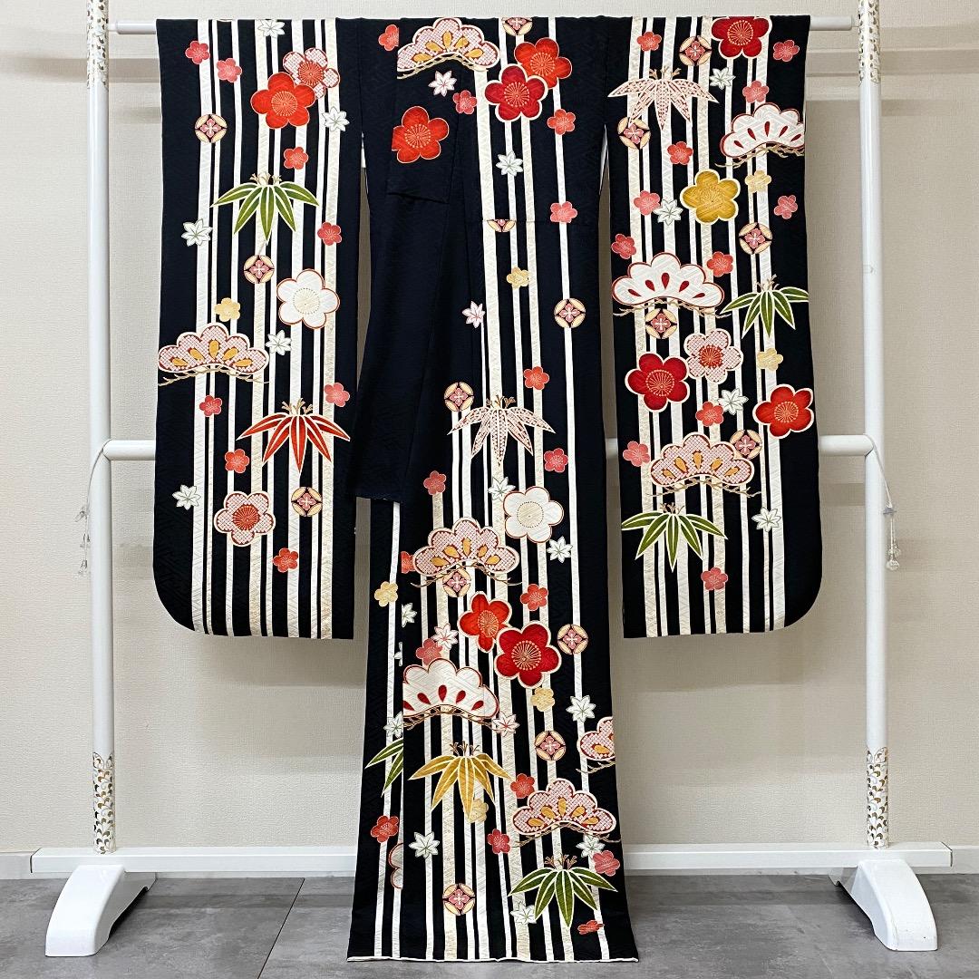 ⭐︎K0687 正絹 振袖 レンタル店放出品 黒色 ガード加工 古典柄 13号