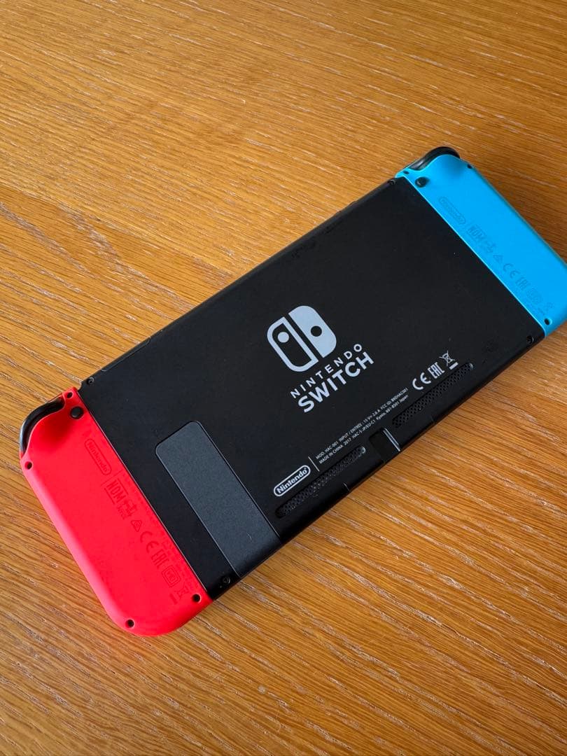 Nintendo Switch 本体 保護フィルム ケース付き