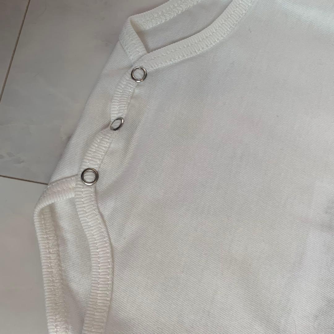 GUCCI 3点セット　ベビー服 ボディスーツ 帽子 スタイセット　よだれかけ