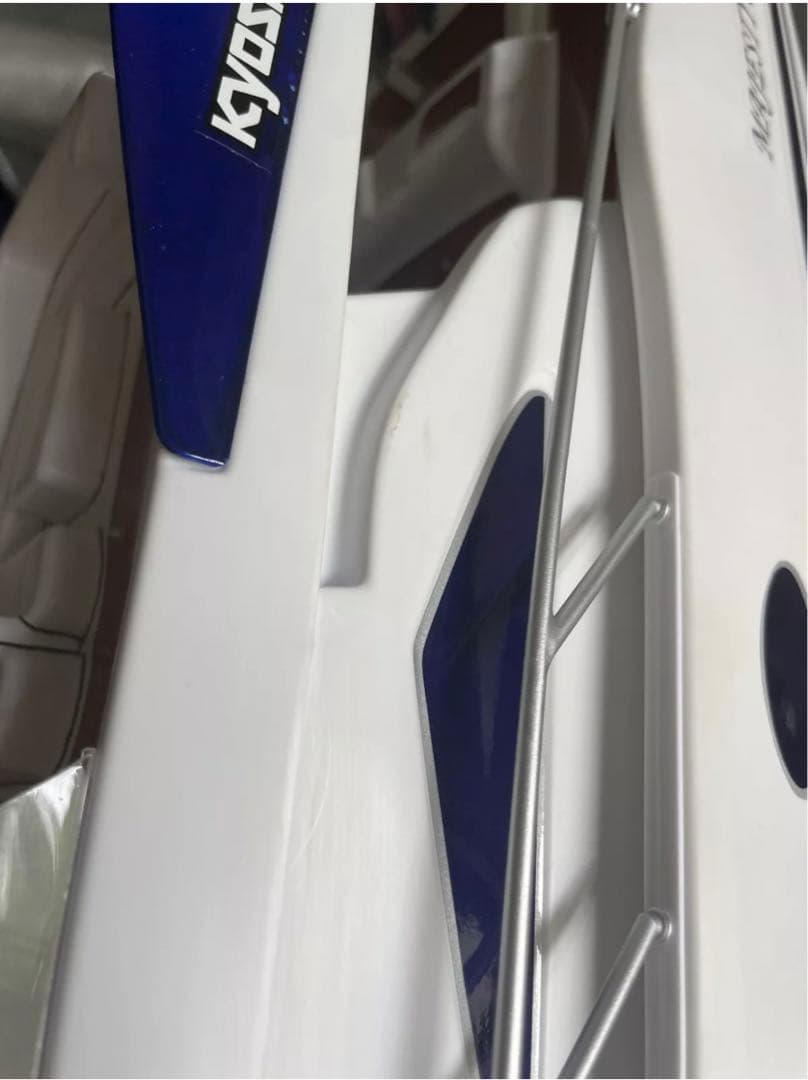 京商 マジェスティ600 ラジコンボート