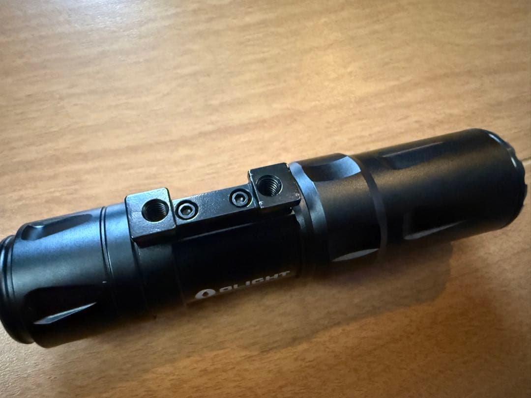 【ほぼ新品】OLIGHT(オーライト) ODIN MINI ウェポンライト