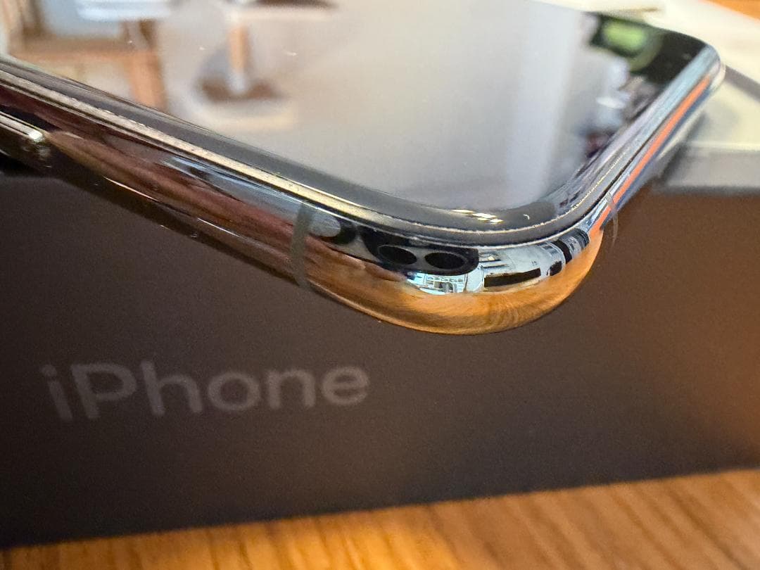 iPhone 11 pro Max 256GB ケース付き