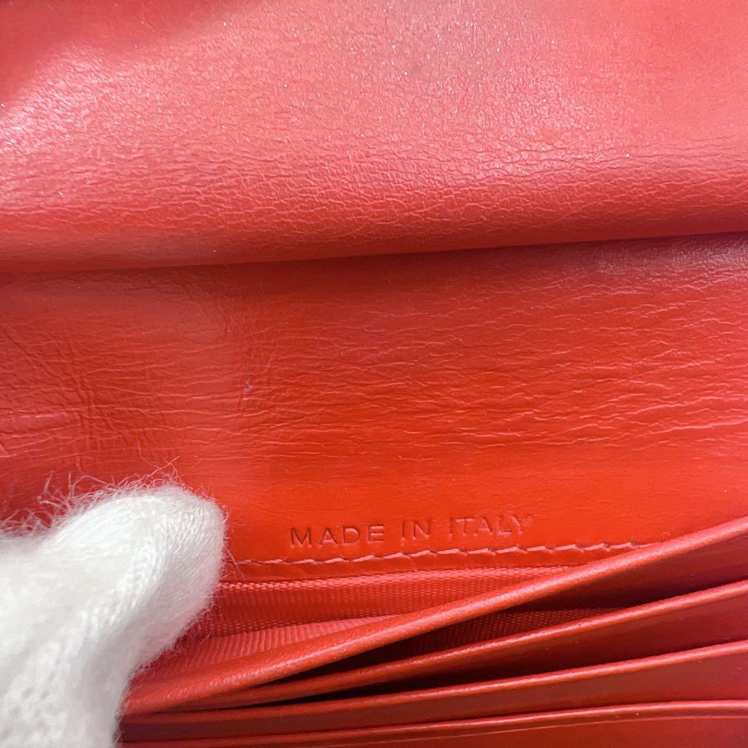 ✨箱付き✨　クリスチャンルブタン スタッズ 二つ折り財布 黒 レッド