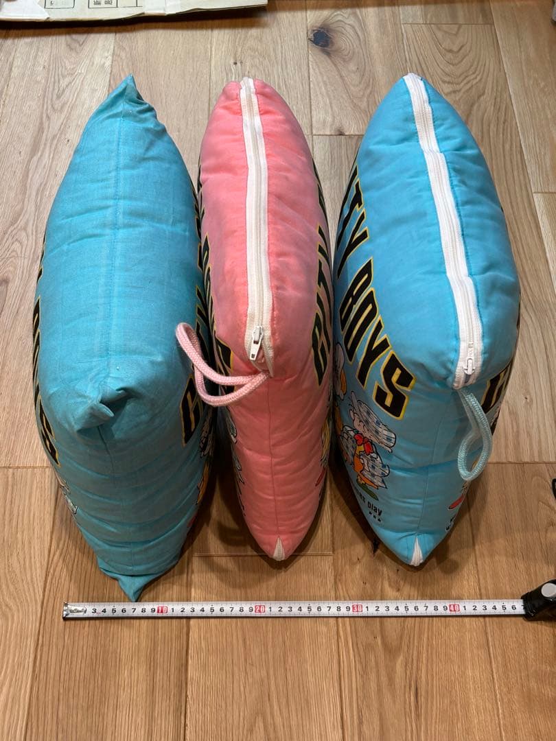 【ほぼ未使用】　CITY BOYS 肌がけ枕セット×2クッション×1