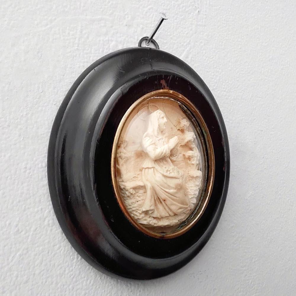 アンティーク　メダイヨン　1800年代　フランス　聖母マリア　石膏　ガラスドーム