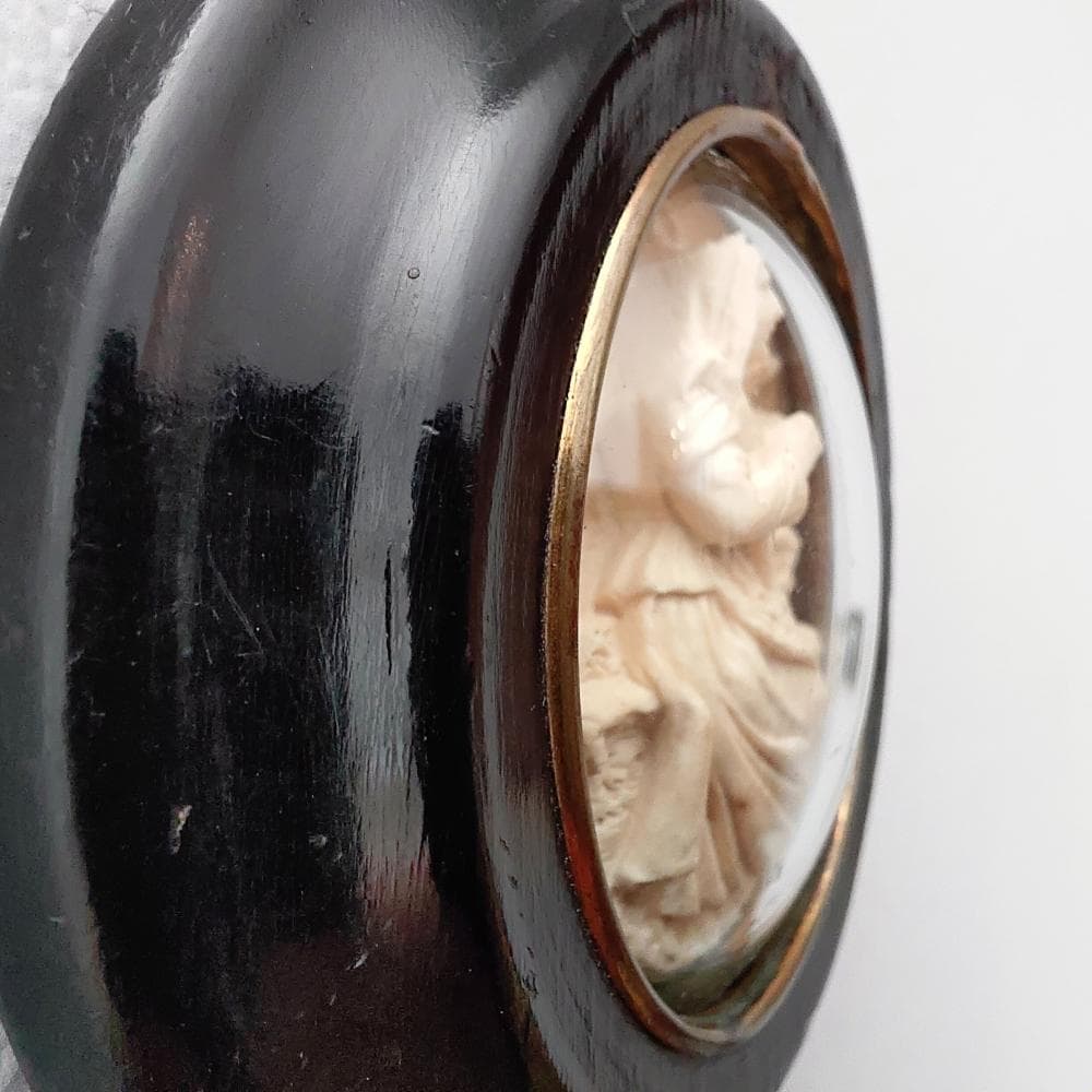 アンティーク　メダイヨン　1800年代　フランス　聖母マリア　石膏　ガラスドーム