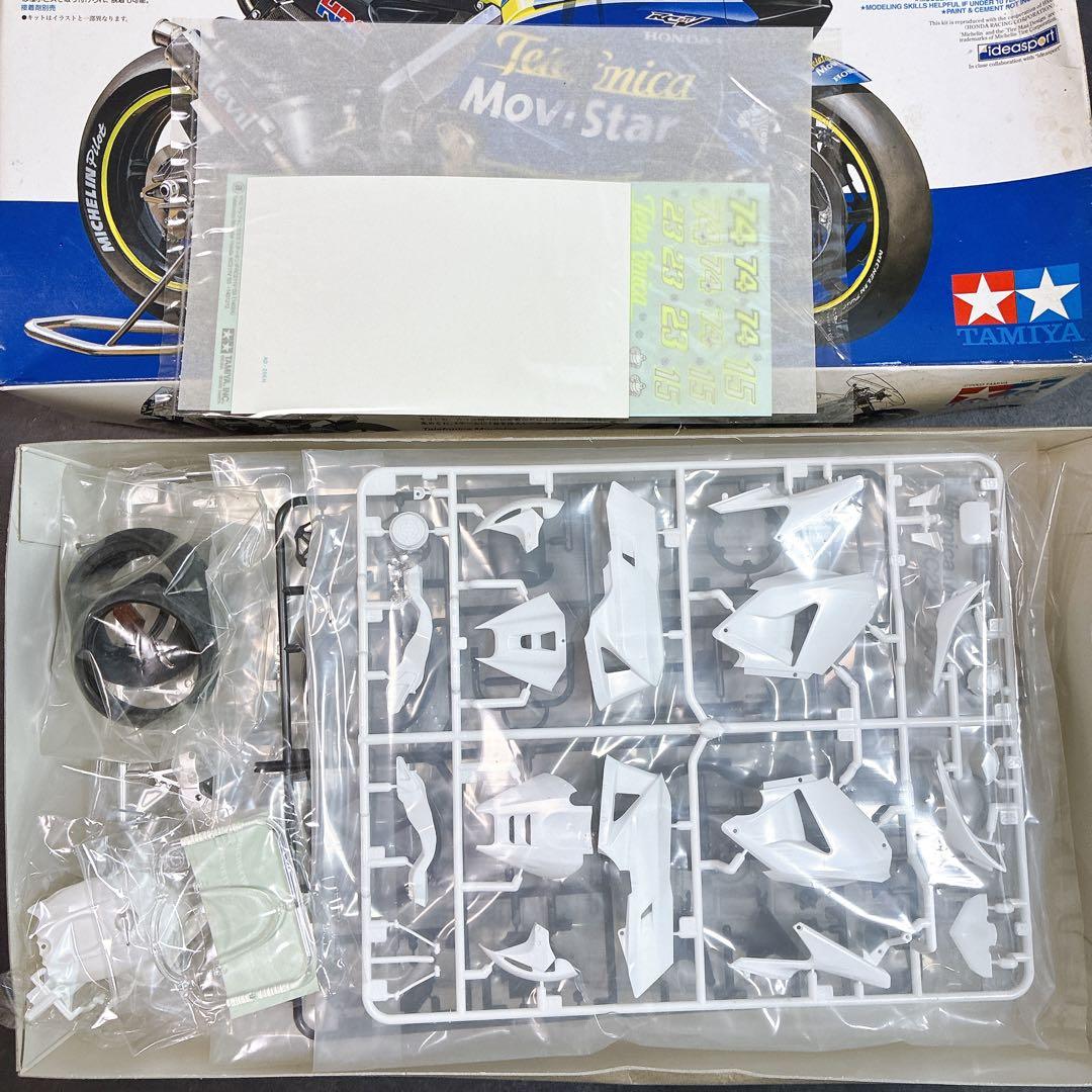 タミヤ 1/12 RC211V '03 テレフォニカモビスター