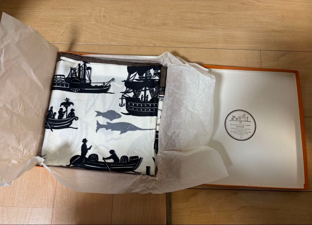HERMES スカーフ 船と人物デザイン