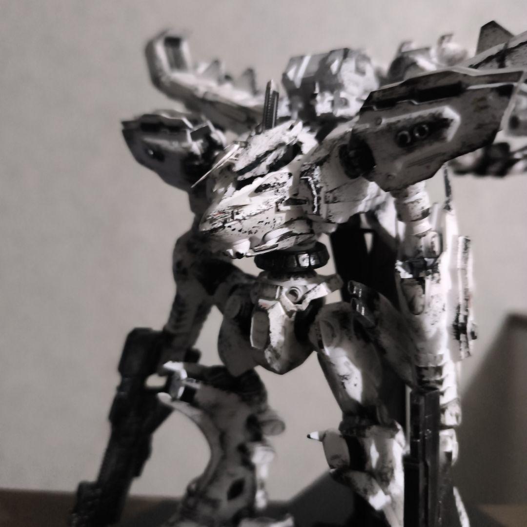 アーマードコア　ホワイトグリント　全塗装