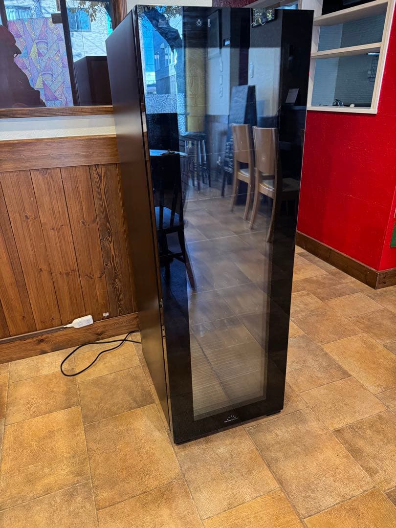 【美品ワインセラー】上下2室個別温度設定フォルスタージャパFJN-105G BK