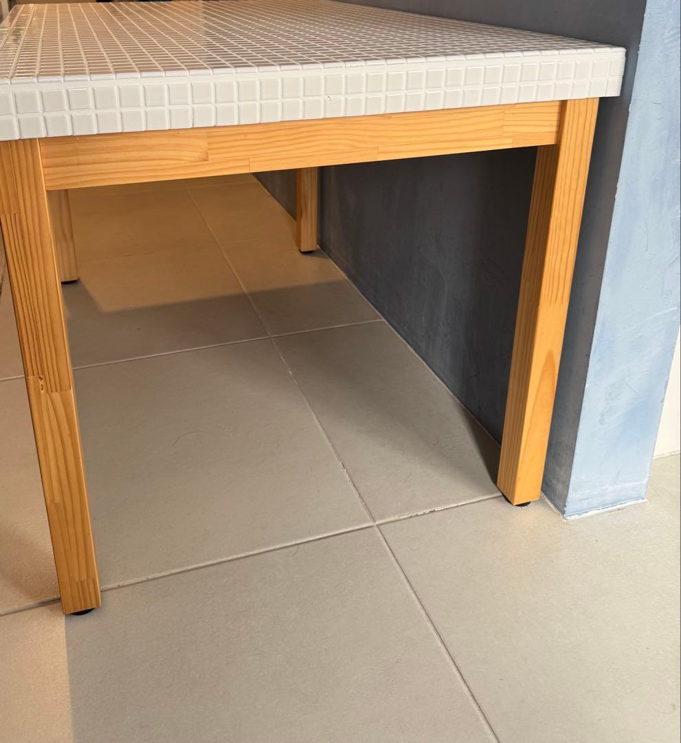 モモナチュラル　タイルダイニングテーブル