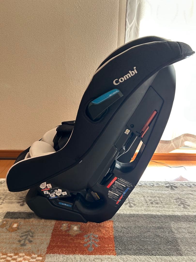 Combi 美品チャイルドシート コンビ　マルゴットシリーズ新生児