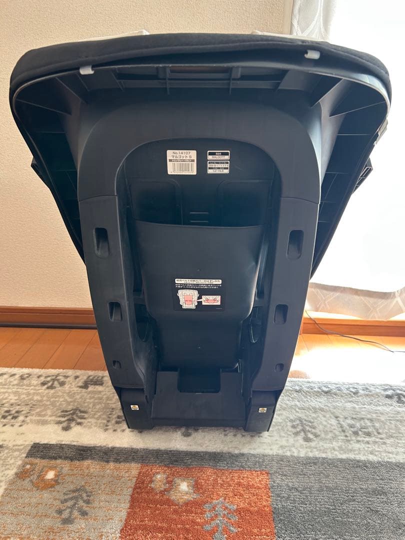 Combi 美品チャイルドシート コンビ　マルゴットシリーズ新生児