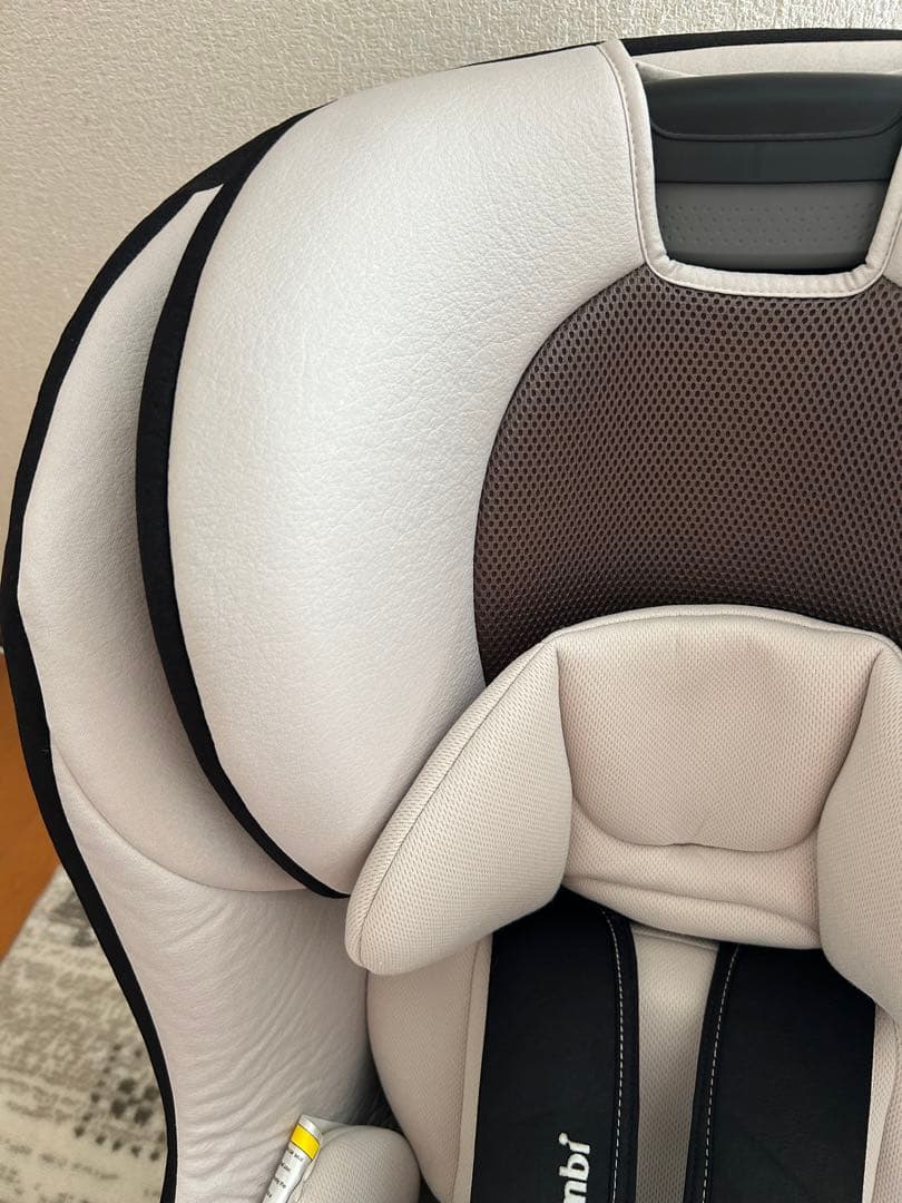 Combi 美品チャイルドシート コンビ　マルゴットシリーズ新生児