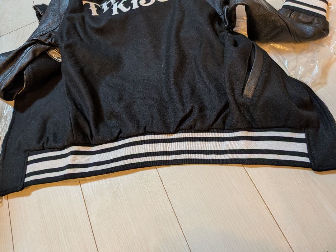 L'Arc〜en〜Ciel ラルク ツアー スタジャン S 黒 刺繍 白ライン