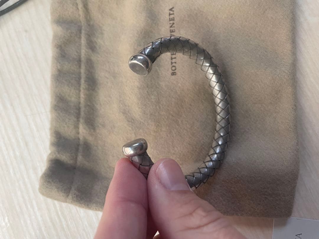 値下！　ボッテガヴェネタ　　イントレチャートAg925 バングル