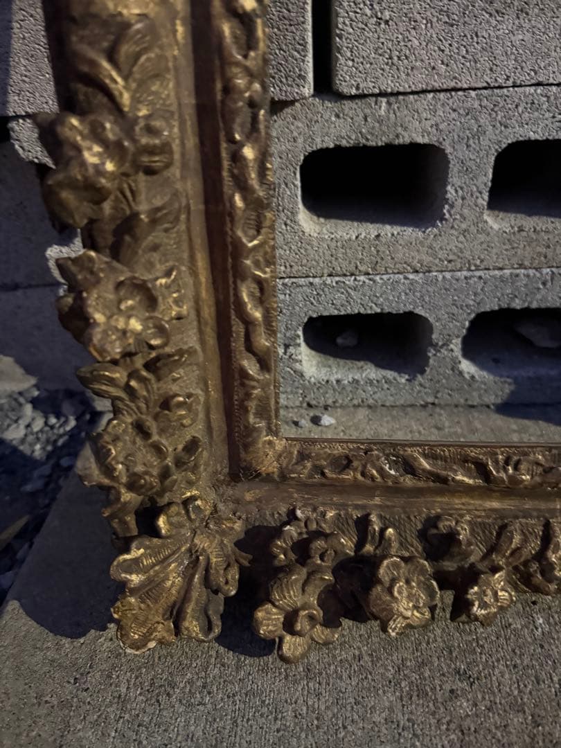 希少　18世紀フランスアンティーク調　漆金彫刻付き木製油彩額縁　P10サイズ