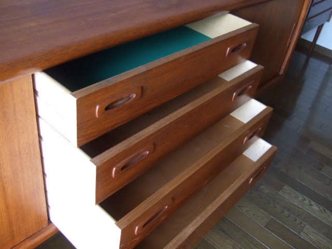 北欧 デンマーク ヴィンテージ チーク サイドボード キャビネット