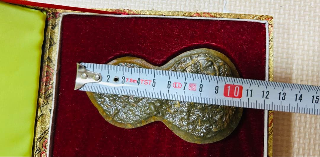 中国・三葉虫化石「燕子石硯」と 「瓢箪型文鎮」のセット