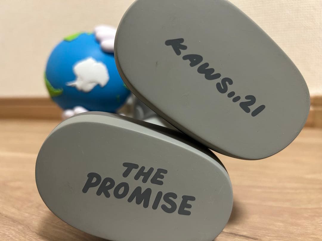 KAWS THE PROMISE フィギュアセット