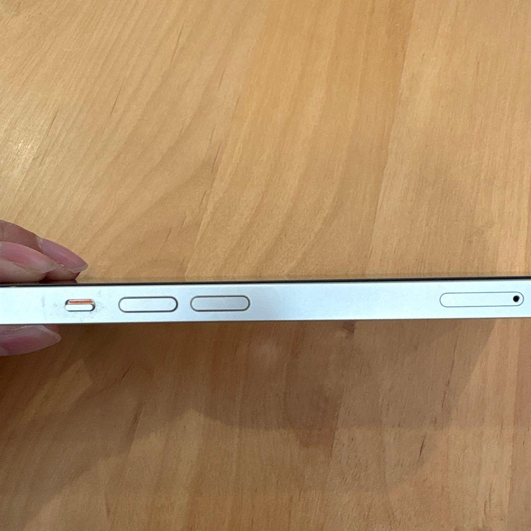 Apple iPhone 13 スターライト 128GB バッテリー89%