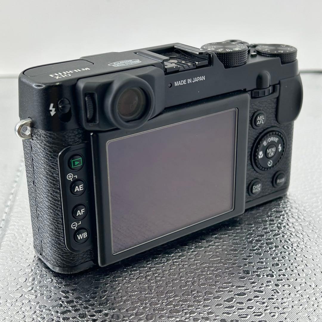 ■美品 Fujifilmフジフィルム X10
