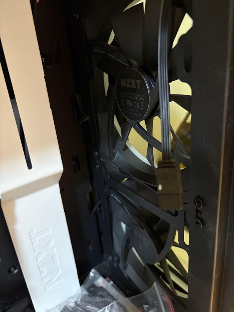NZXT h510 Elite + Corsair RM850x 電源ユニット