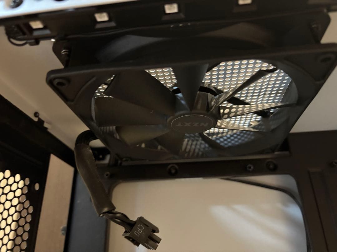 NZXT h510 Elite + Corsair RM850x 電源ユニット