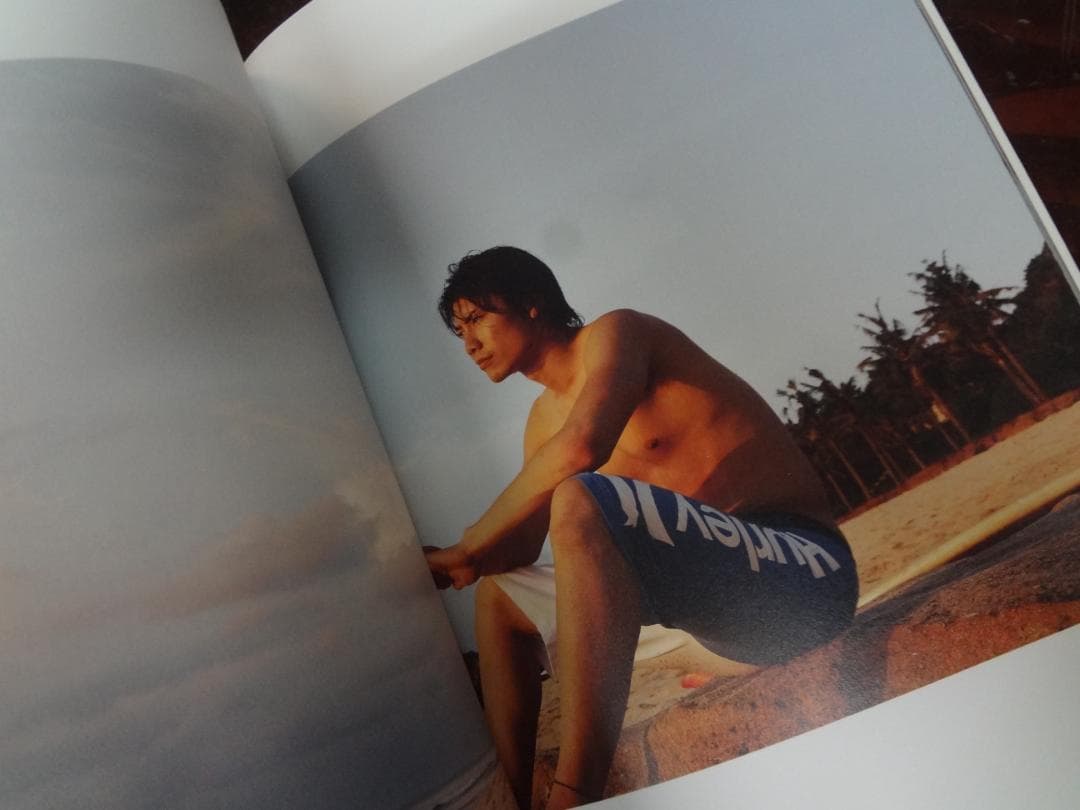 兼崎健太郎　写真集●直筆サイン入り写真集含む・グッズ・DVDセット