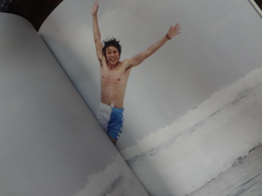 兼崎健太郎　写真集●直筆サイン入り写真集含む・グッズ・DVDセット