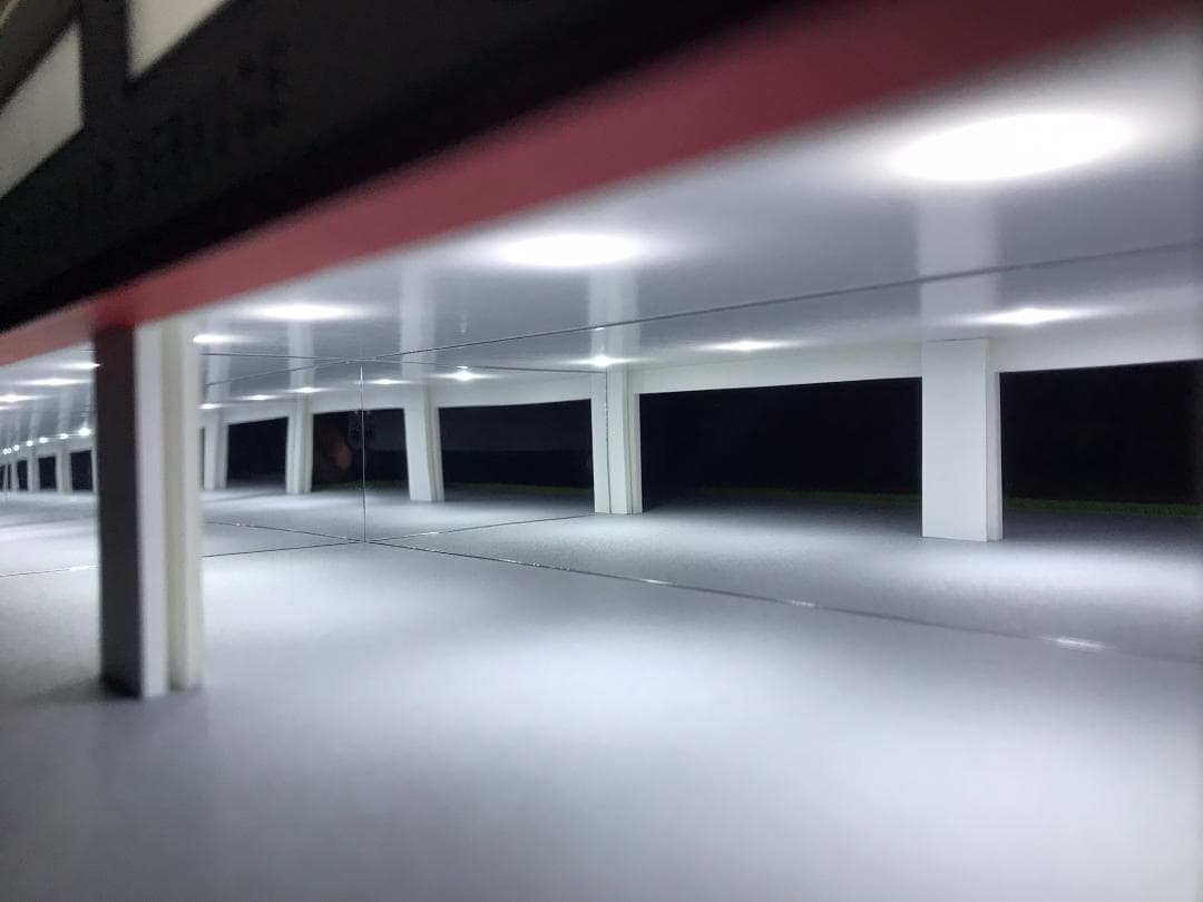 ミニカージオラマ：1/64 世田谷ベースタイプガレージ／年末SALE！