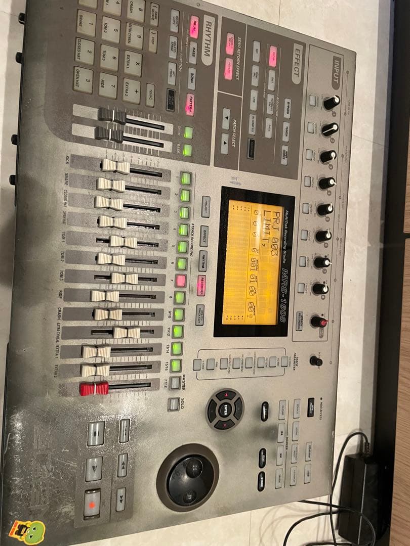 ZOOM MRS-1608 ミキサー • マルチトラックリコーダー