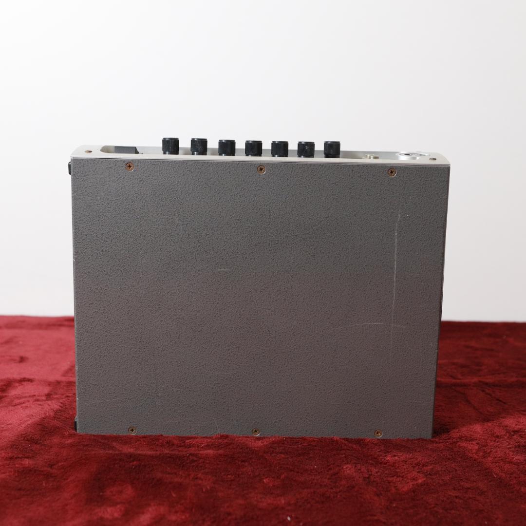 【8759】 AMPEG PORTABASS 250 小型アンプヘッド