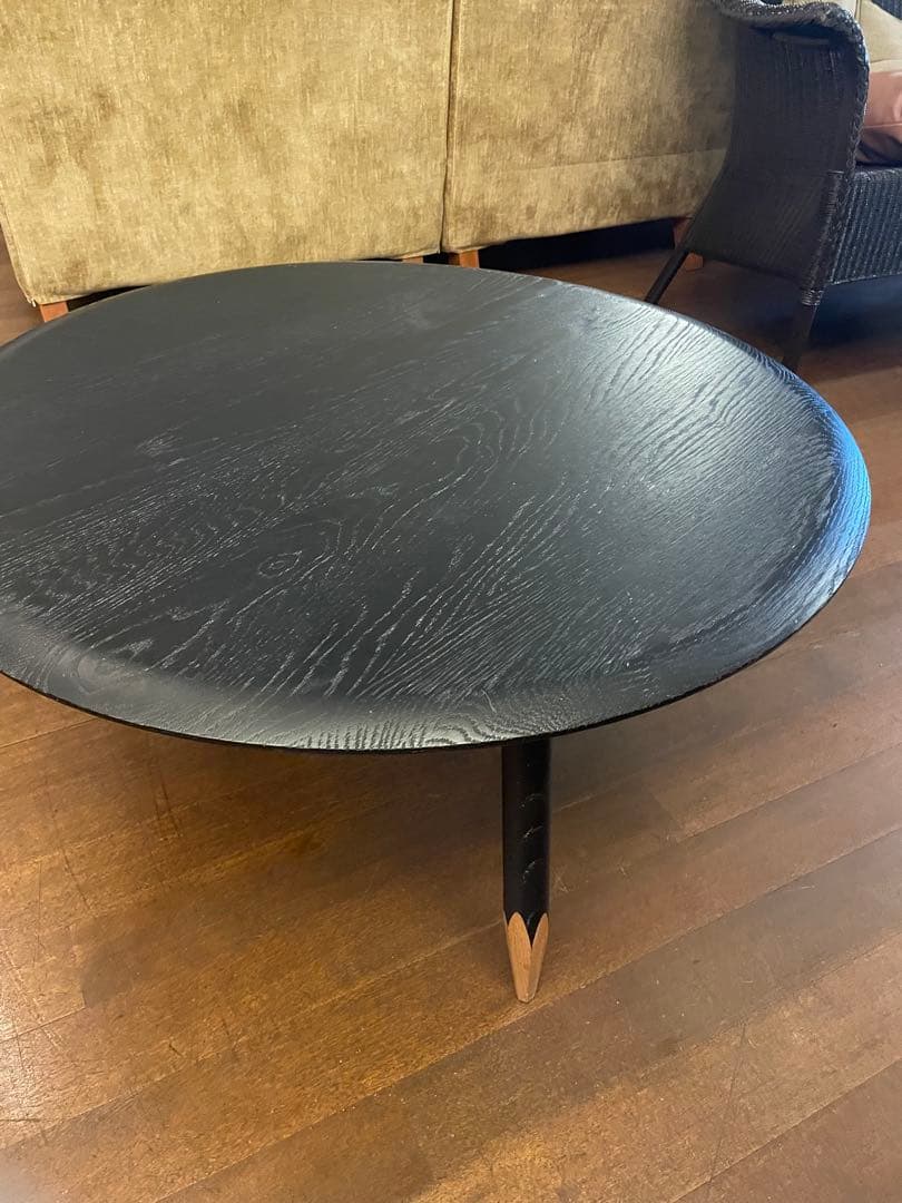 黒い円形座卓 木製　丸テーブルスコープ東屋