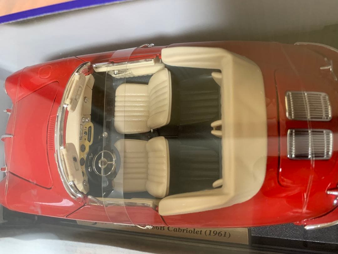 【期間限定値下げ】アメリカングラフティー 1/18及び1/24ミニカー8台セット