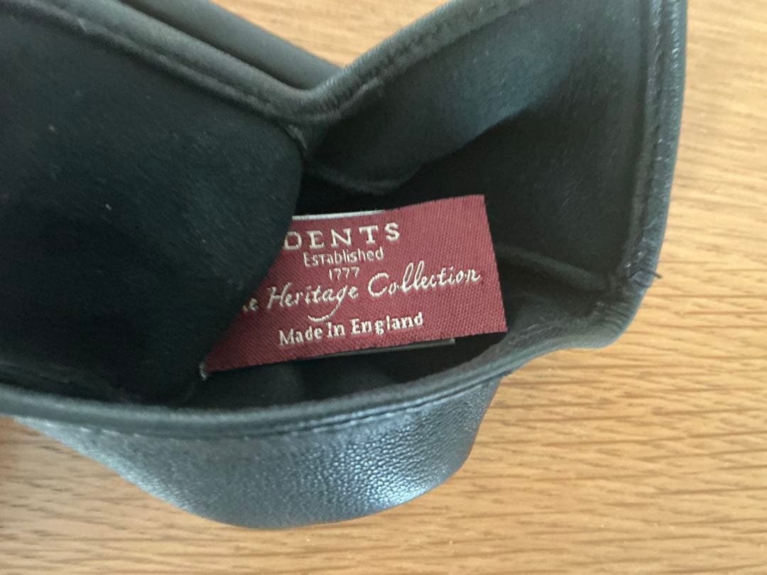 DENTS（デンツ）ヘアシープグローブ　スマホ対応　ブラック　サイズ7