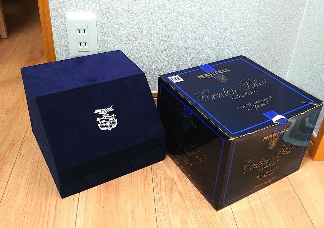 未開封・マーテル コルドンブルー バカラ クリスタル 箱・替え栓・冊子あり