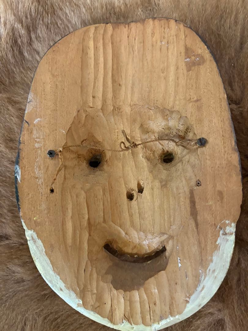 伝統的な能面 笑顔　Japan 骨董　木製