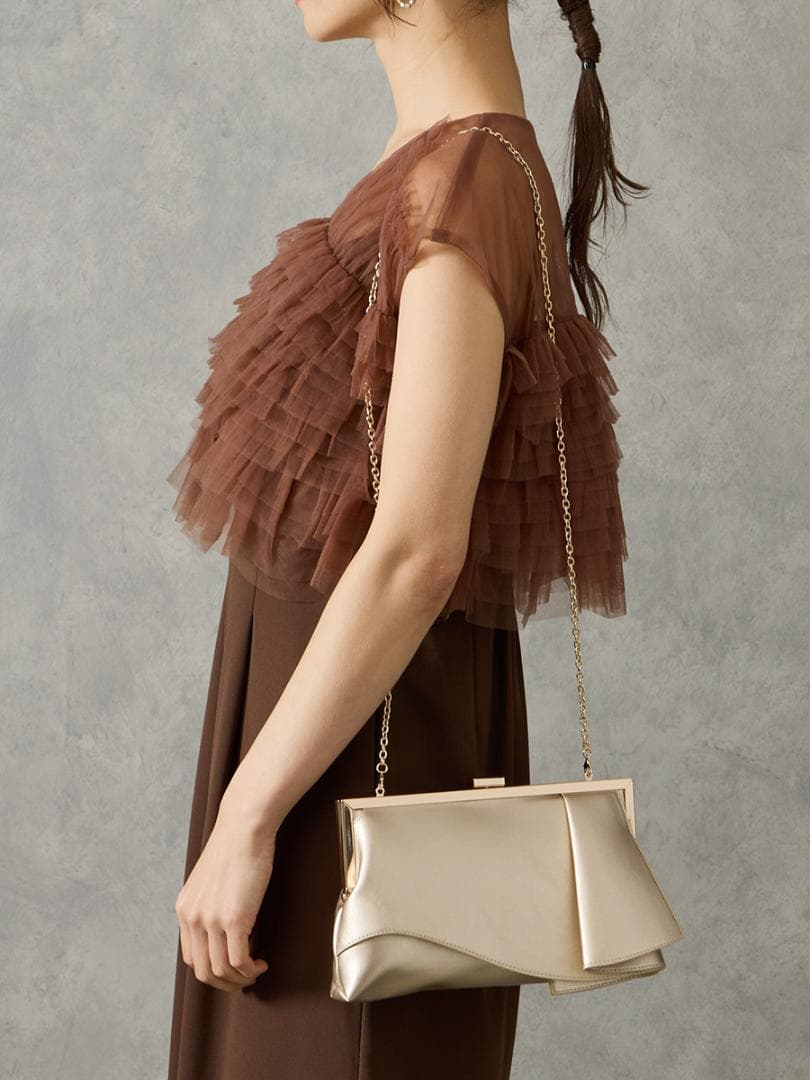 【美品】AIMER エメ フレアタッククラッチ ゴールド