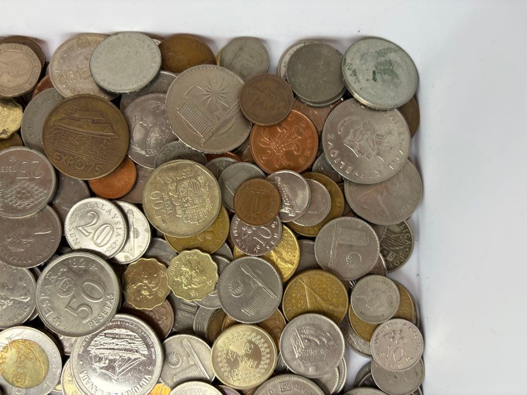 1-42 外貨まとめ　古銭　雑銭　香港ドル　中国　ペンス　ユーロ総重量2.5キロ